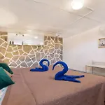 Esencia Eco-rustico Adults Only Vakantiehuis